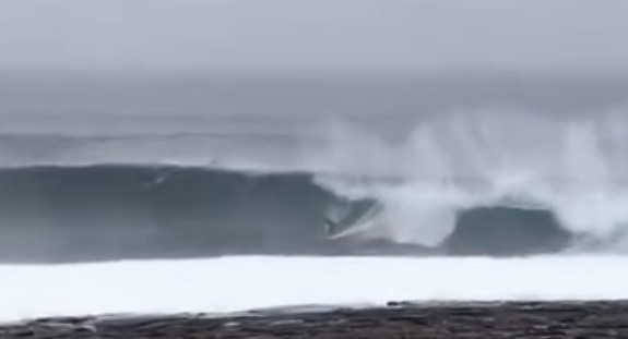 Kelly Slater Salutes 62-Year-Old “Average Aussie Grandpa” After He Gets Insane&nbsp;Tube